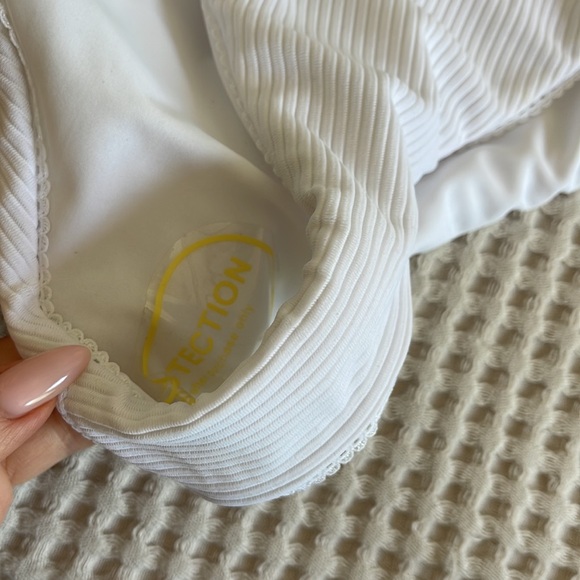 LPA White ribbed swimsuit BWT - Picture 3 of 5